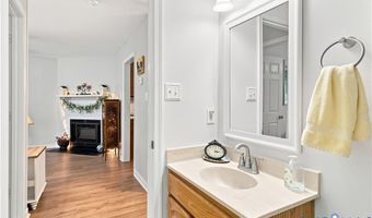 154 Arlington Sq, Ashland, VA 23005