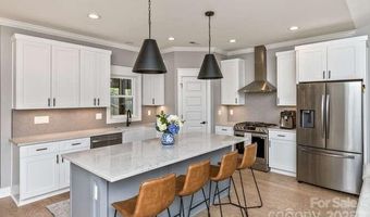 207 Weybridge Dr, Arden, NC 28704