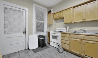 72 W Un, Athens, OH 45701