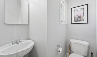 7908 W BOULEVARD Dr, Alexandria, VA 22308