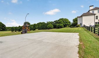 1123 Dee Kennedy Rd, Auburn, GA 30011