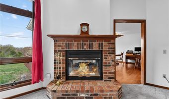 1504 Hillcrest Ct, Atchison, KS 66002