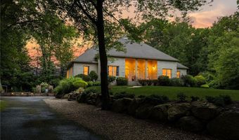 2393 Scituate Ave, Cranston, RI 02831