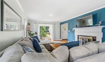 102 Winston Rd, Akron, OH 44313