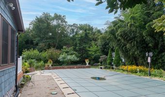 34 Michele Dr, Middletown, NJ 07748