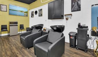 123 W MAIN St, Apopka, FL 32703