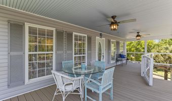 4229 21st Ave, Bay St. Louis, MS 39520