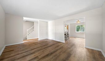 1993 Charmingfare St, Columbus, OH 43228