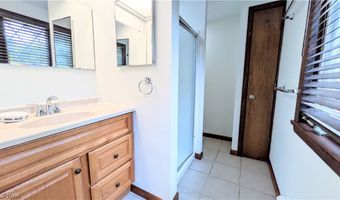 1305 Garrison Rd, Ashtabula, OH 44004