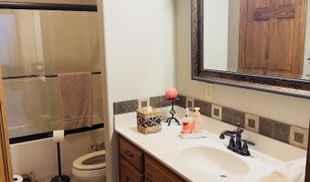 503 Curry Ave, Ava, MO 65608