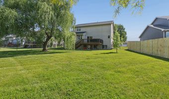926 8th Ave NW, Altoona, IA 50009