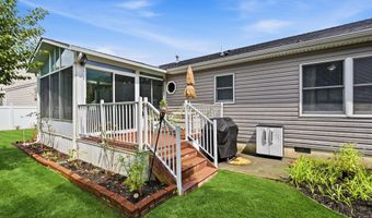 1432 Mizzen Ave, Beachwood, NJ 08722