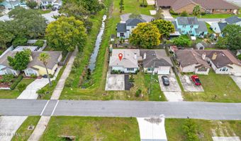 1093 HIBISCUS St, Atlantic Beach, FL 32233