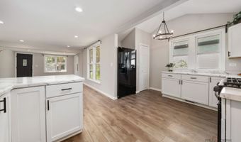 25176 W Linden Ln W, Antioch, IL 60002
