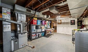7204 Rockspring Dr, Affton, MO 63123