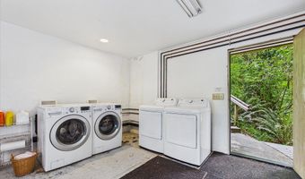 448 Tanglewood Rd, Arcata, CA 95521