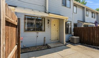944 Sunburst Ln, Altoona, IA 50009
