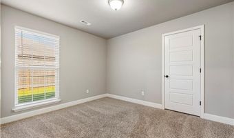 812 NW 64th Ave, Bentonville, AR 72713