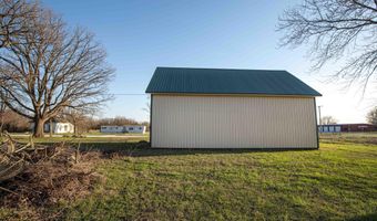 13 W Dade 22, Arcola, MO 65603