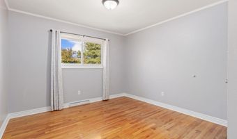 521 MONTCLAIR Dr, Cheyenne, WY 82009