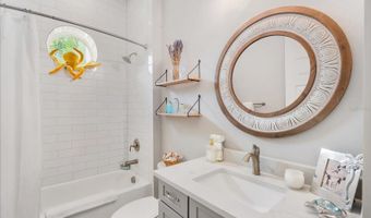 6412 GRENADA ISLAND Ave, Apollo Beach, FL 33572