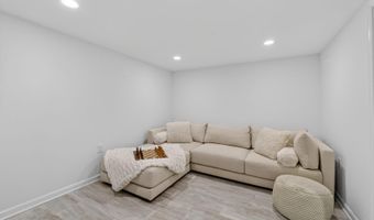 203 PRINCESS St, Alexandria, VA 22314