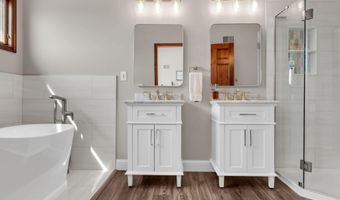 450 E Bay Ave, Barnegat, NJ 08005