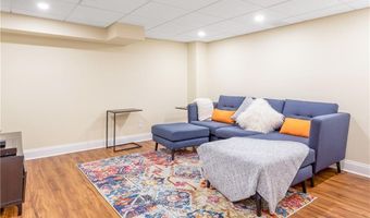 6 Searles Rd, Darien, CT 06820