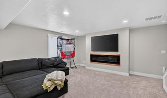 980 Alpine Dr, Chubbuck, ID 83202