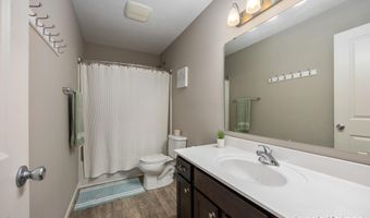 9231 Trafalgar Dr SE, Alto, MI 49302