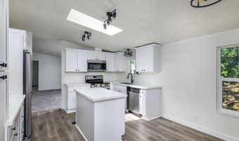 14849 S APPLETON Dr 161, Oregon City, OR 97045