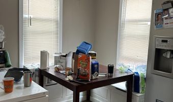 551 N STATE St, Appleton, WI 54911