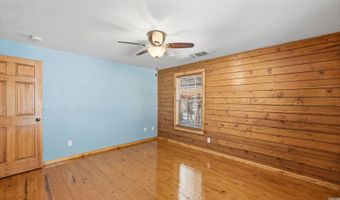 828 Shady Grv, Adkins, TX 78101