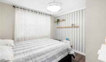 54 Salem Ave, Cranston, RI 02920