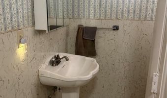 303 W Main St, Andover, OH 44003