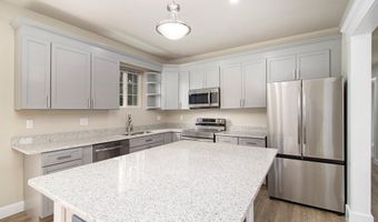 6 Maple Village Ct, Ann Arbor, MI 48103