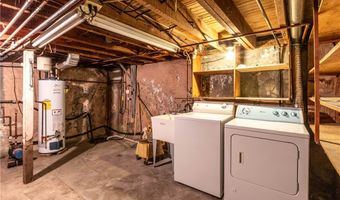 1187 Sandridge Rd, Alden, NY 14004
