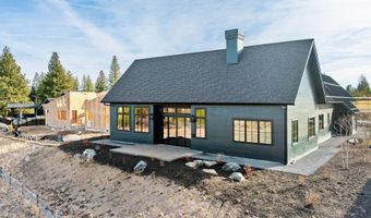 3118 NW Crossing Dr, Bend, OR 97703