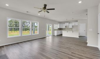 135 Hunter Ridge Dr, Boiling Springs, SC 29316