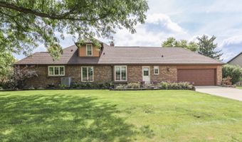 1521 Secretariat Ln, Indianapolis, IN 46217