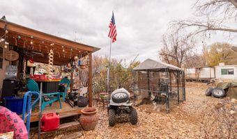 100 LA JARA St, Bloomfield, NM 87413
