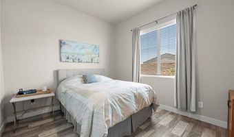 2921 Steamboat Dr, Bullhead City, AZ 86429