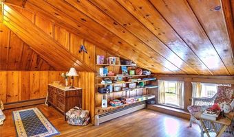 119 Alfred Drowne Rd, Barrington, RI 02806