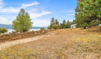 515 Lakeview Dr, Cascade, ID 83611