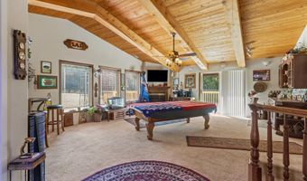 913 Starveout Creek Rd, Azalea, OR 97410