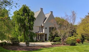 14 Leroy Ave, Newport, RI 02840