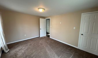 903 L St, Aurora, NE 68818