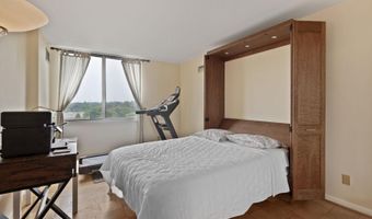 5101 RIVER Rd 813, Bethesda, MD 20816
