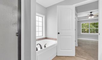 286 Bridgeport Rd, Boiling Springs, SC 29316