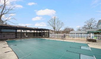 15 Park Ave, Burrillville, RI 02830